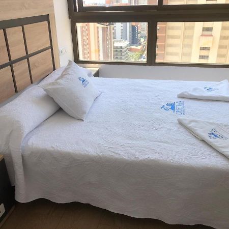 El Apartamento De Cristian 3 Benidorm Bagian luar foto