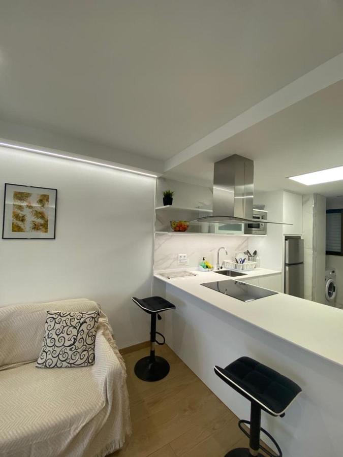 El Apartamento De Cristian 3 Benidorm Bagian luar foto