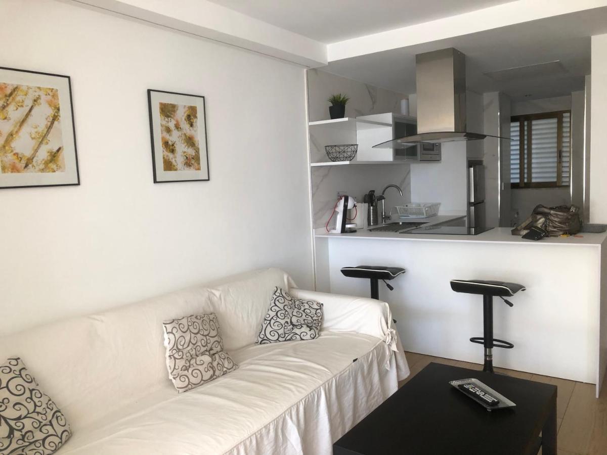 El Apartamento De Cristian 3 Benidorm Bagian luar foto