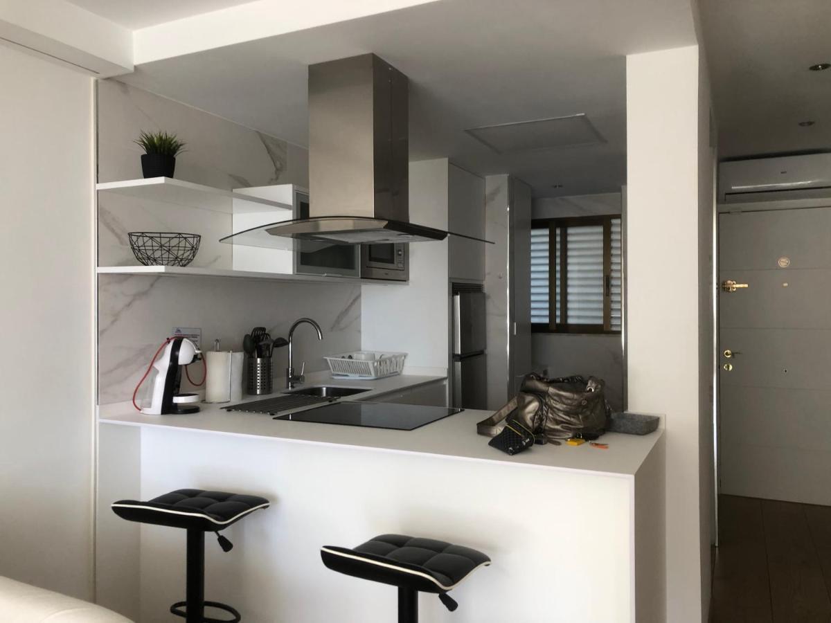 El Apartamento De Cristian 3 Benidorm Bagian luar foto