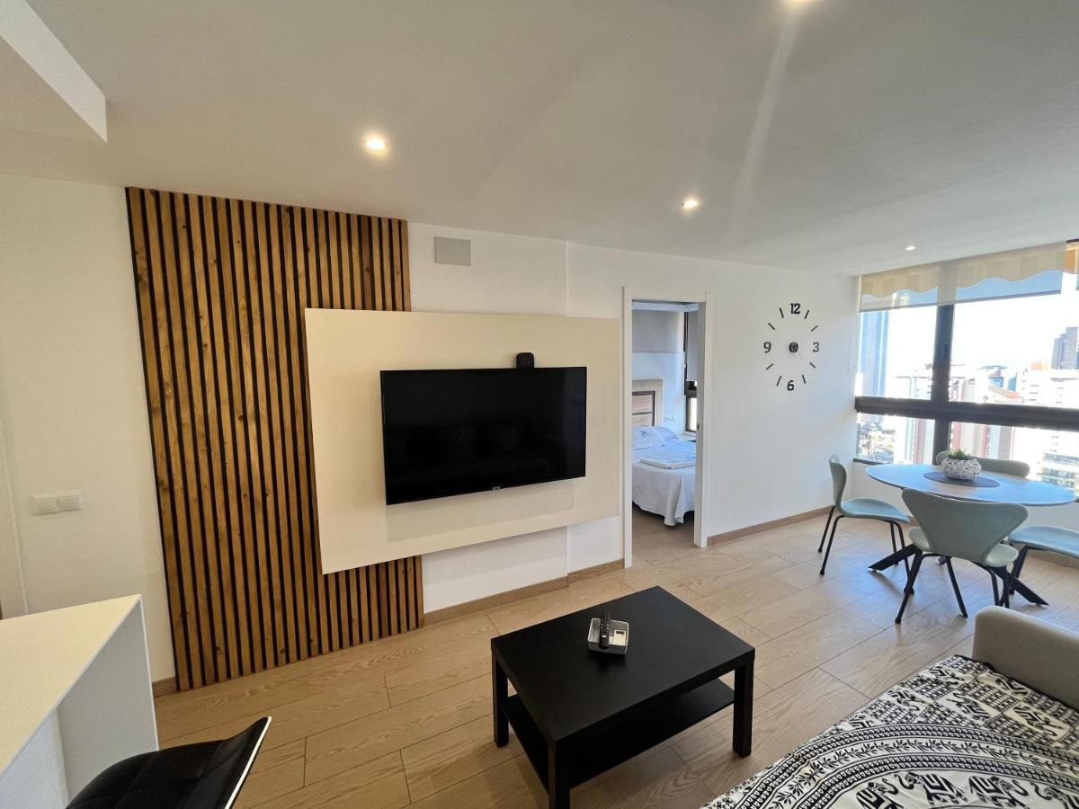 El Apartamento De Cristian 3 Benidorm Bagian luar foto